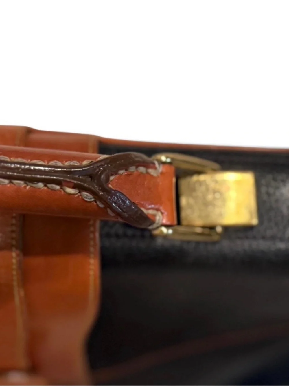 Vintage Dooney & Bourke All-Weather Leather Briefcase /Messenger - fits laptop